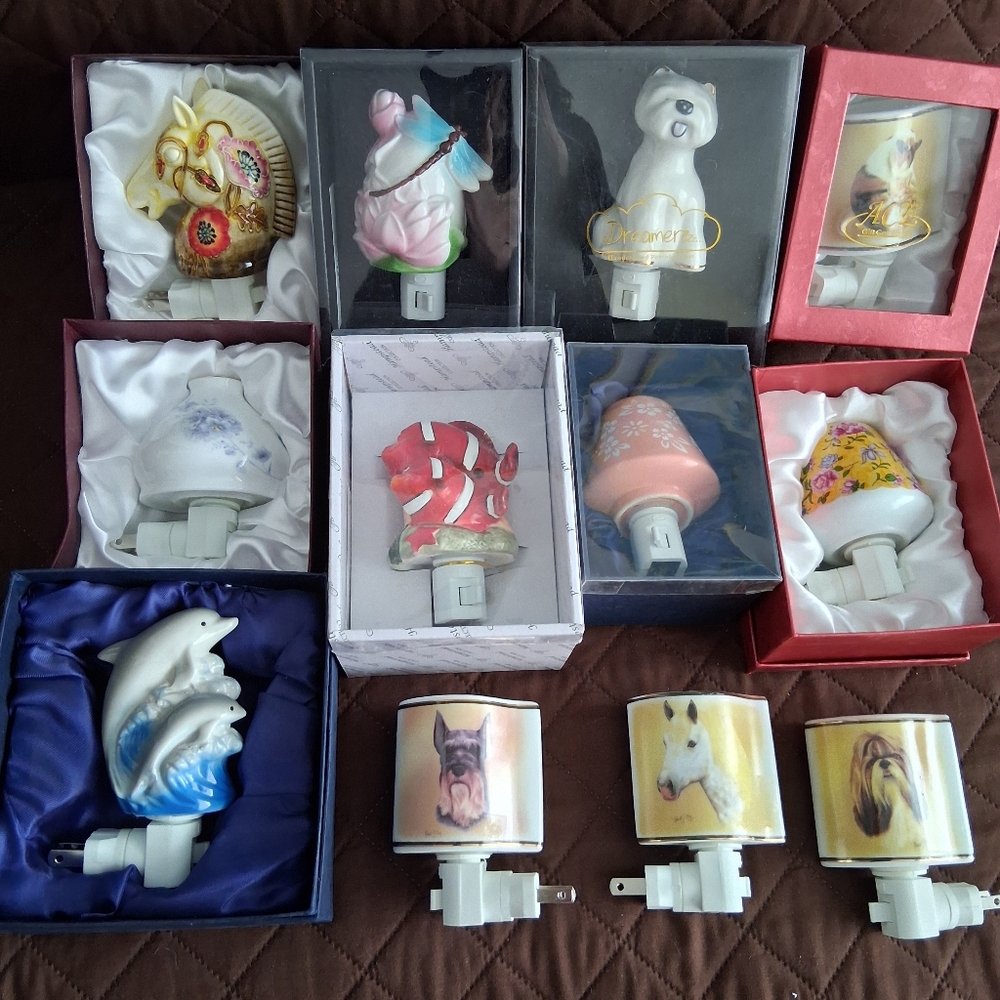 Porcelain Night Light - Picture 2 of 3